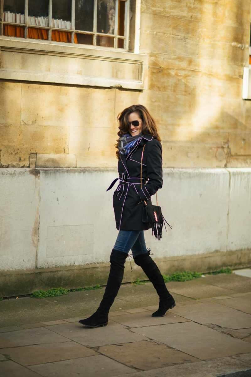 Classic black n blue styling