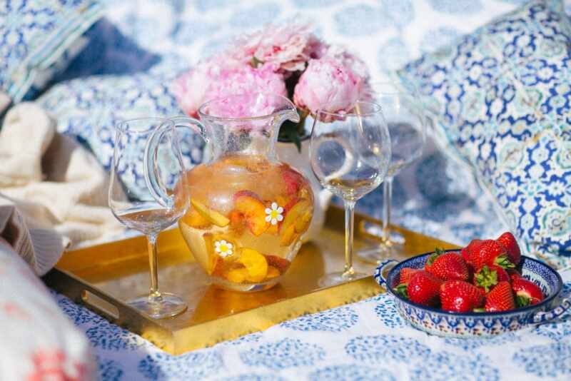 white peach sangria-1