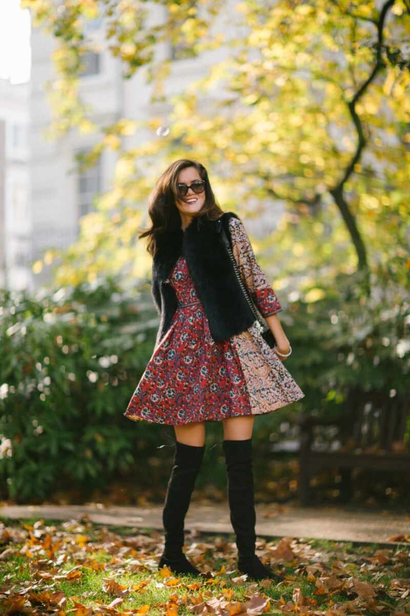 Pretty printed dress with over the knee boots