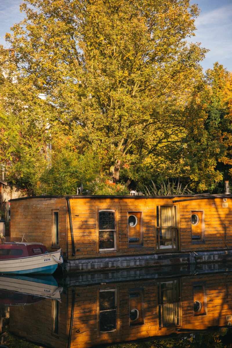 Houseboat London