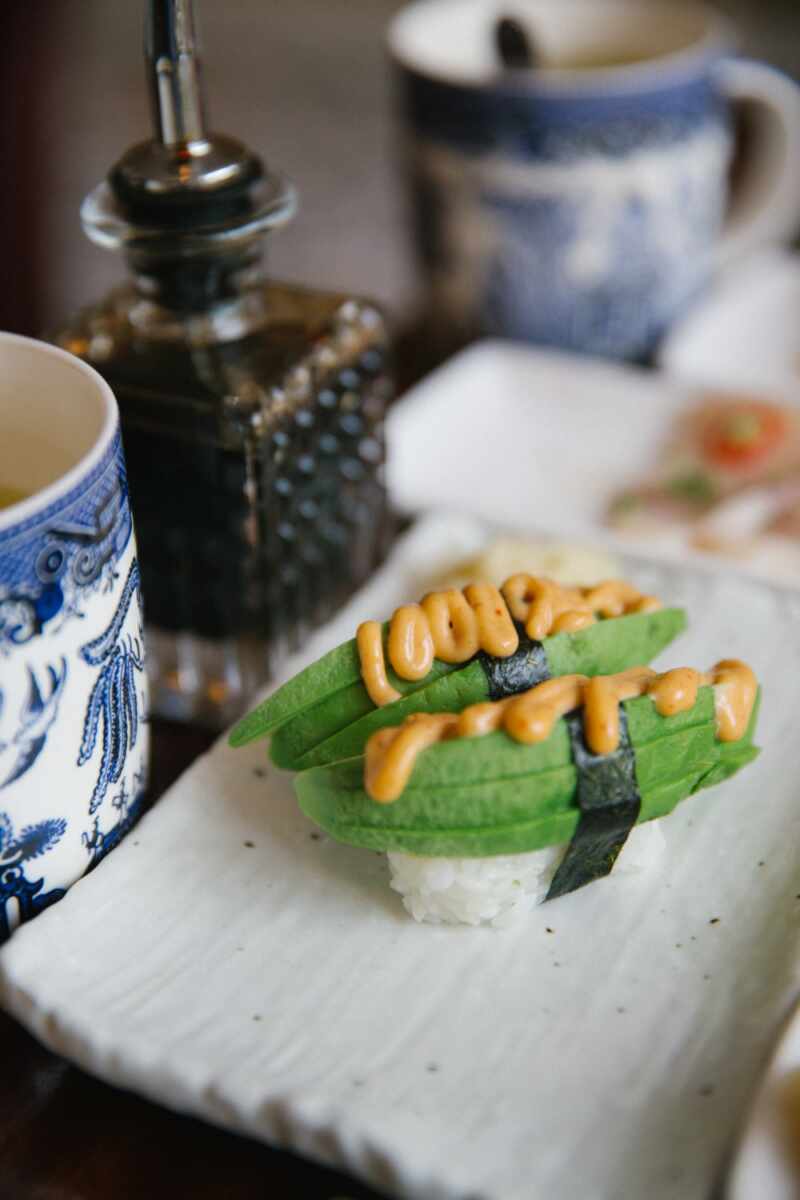 Acocado nigiri 